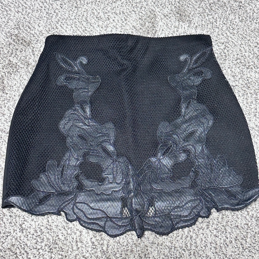 Honey Punch Black Mini Skirt with Floral Lace fishnet bikercore rave dark goth S